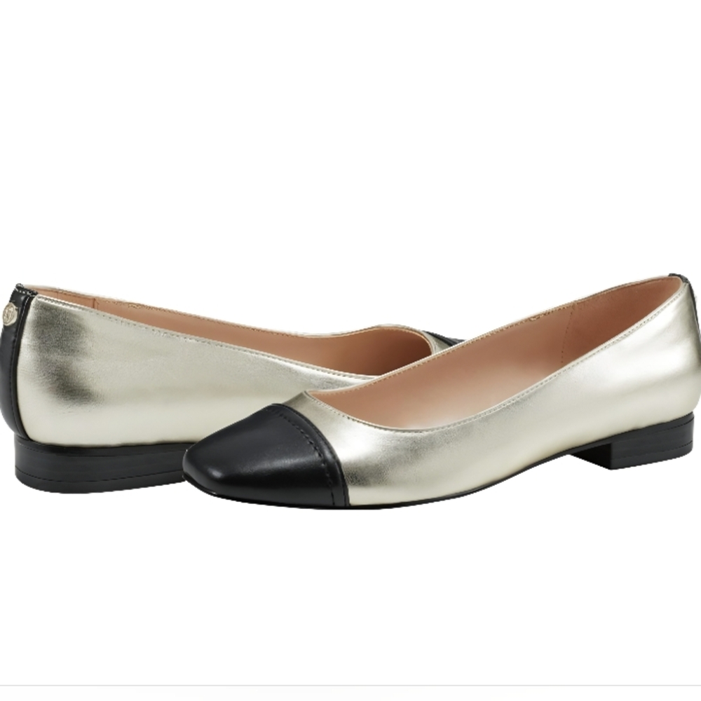 NWOT Bandolino Women's Champagne Ballet Flat size 8